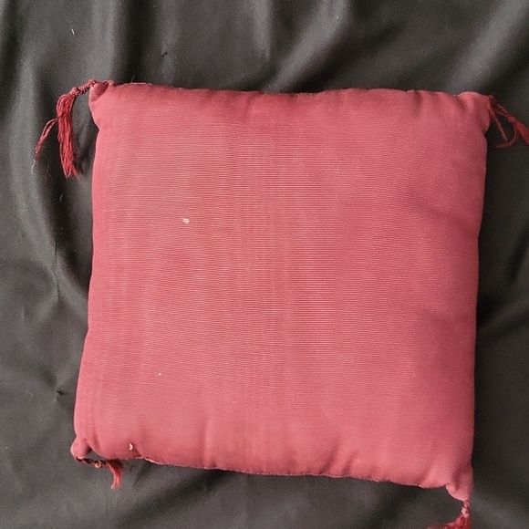 Vintage Antique Accent Pillow - Picture 3 of 3